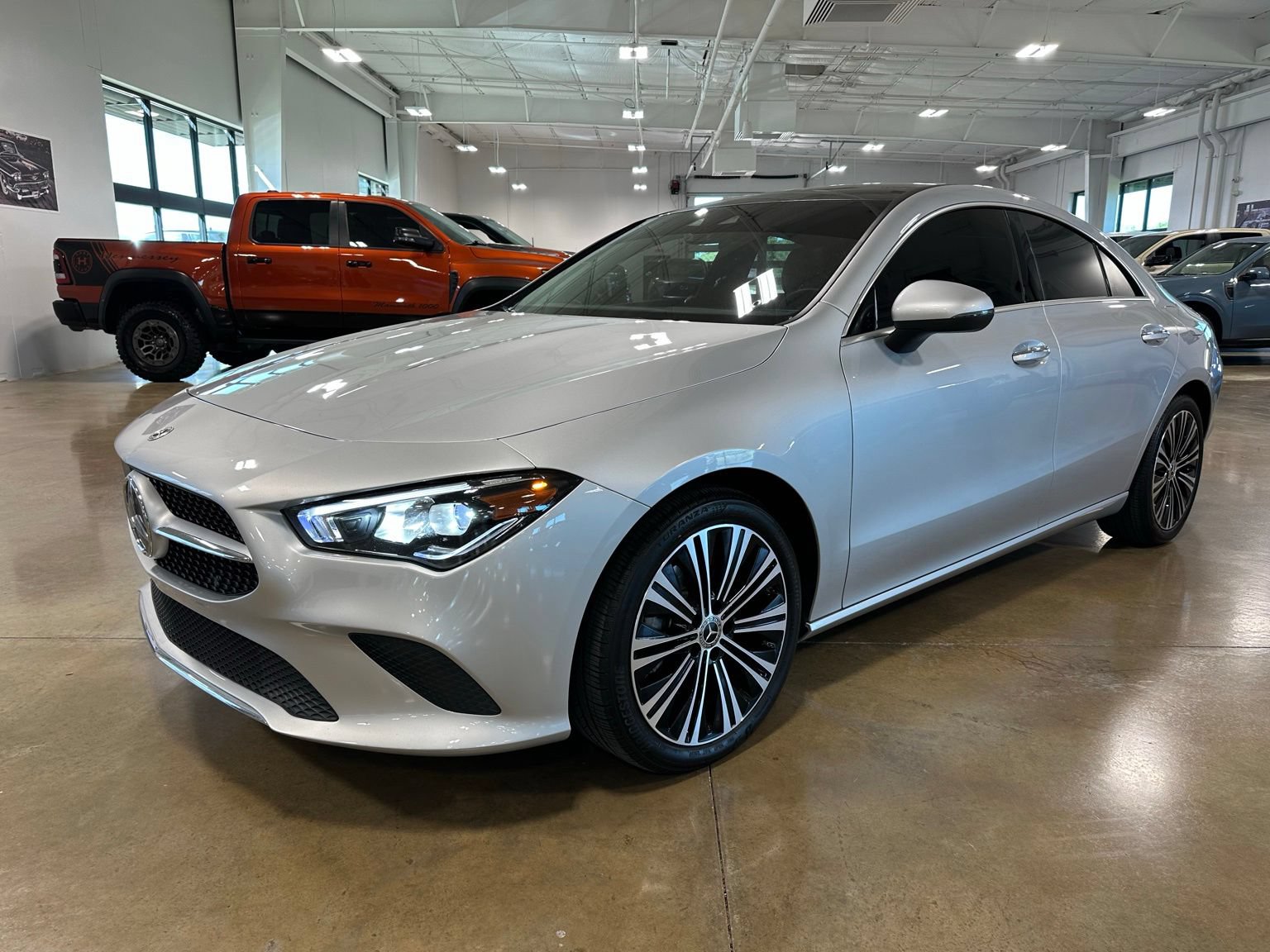 Used 2023 Mercedes-Benz CLA 250 4MATIC image 3