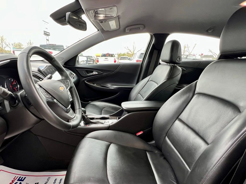 Used 2024 Chevrolet Malibu LT image 19