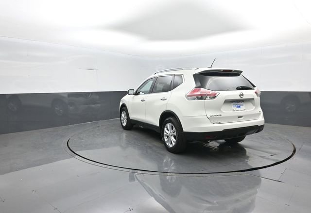 Used 2015 Nissan Rogue SV w/ SV Premium Package image 5