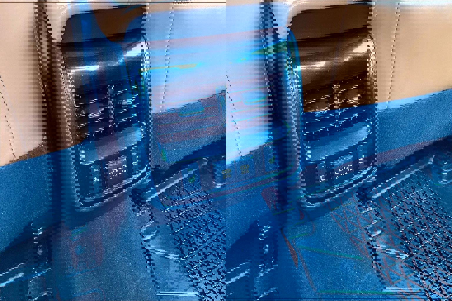 Used 2019 Toyota Avalon Limited w/ Advanced Safety Package image 33