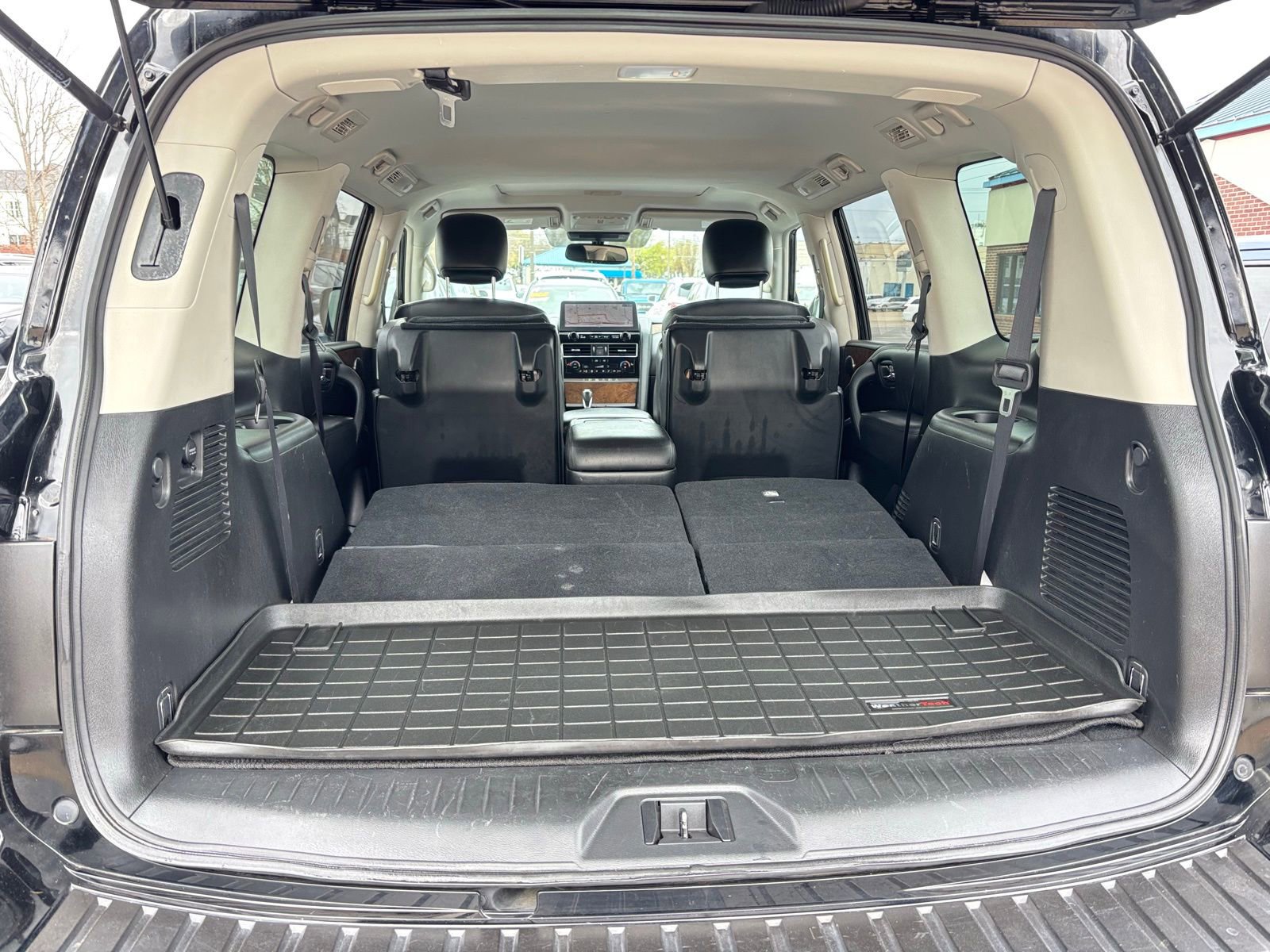 Used 2021 Nissan Armada SL w/ Captain's Chairs Package image 21