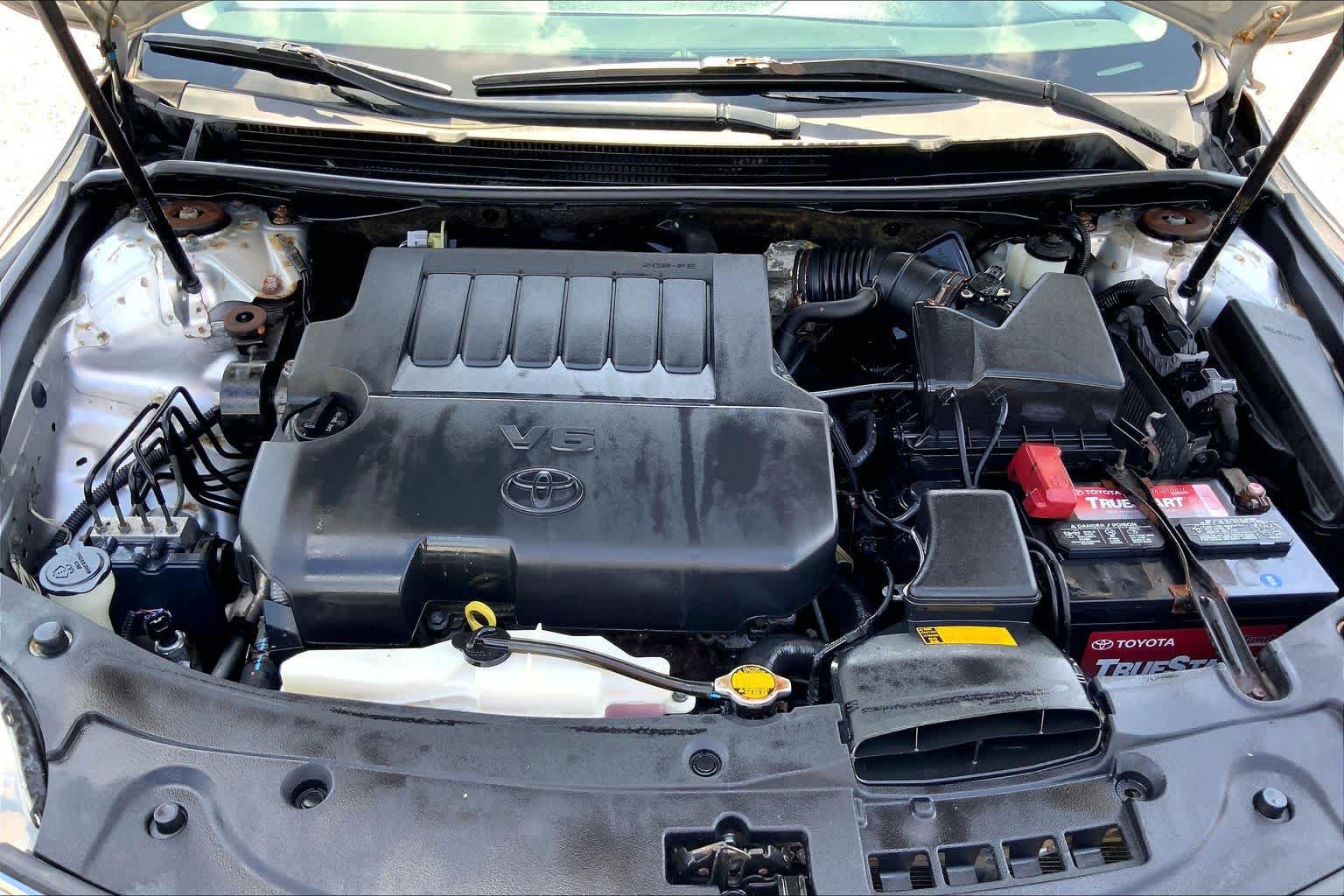 Used 2013 Toyota Avalon XLE Touring FWD image 31