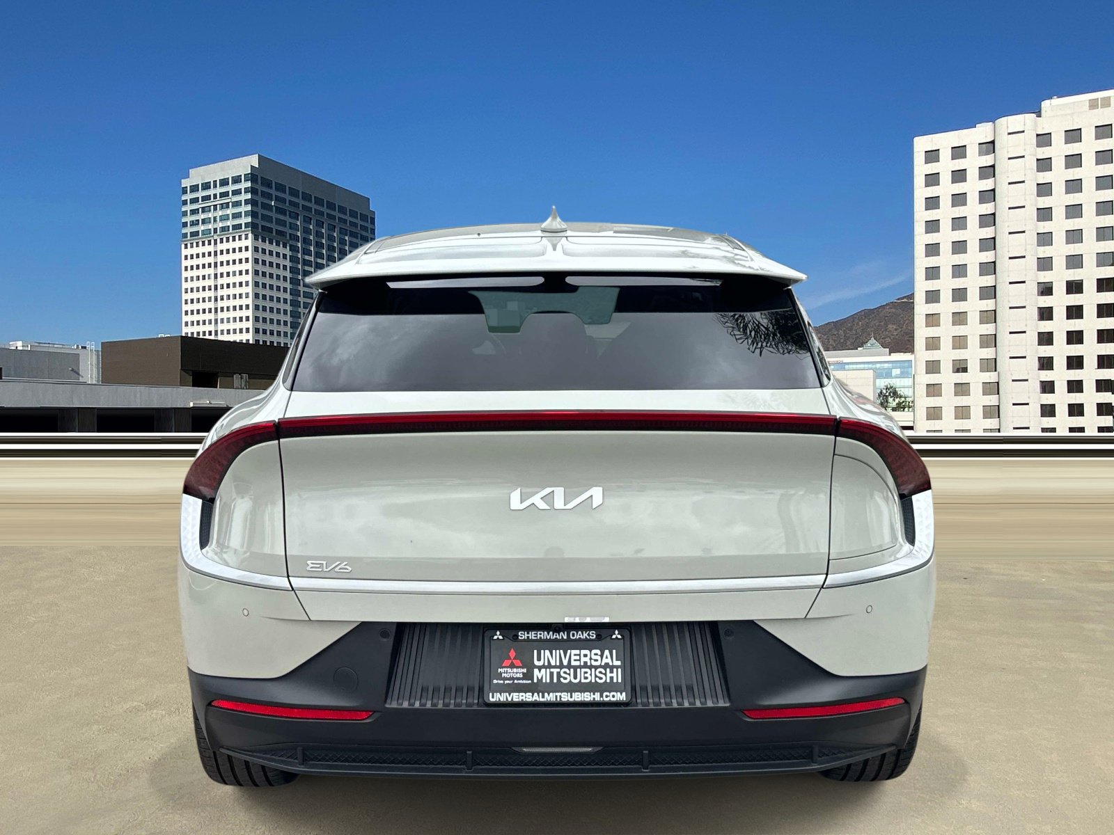 Used 2024 Kia EV6 Light AWD/4WD image 4