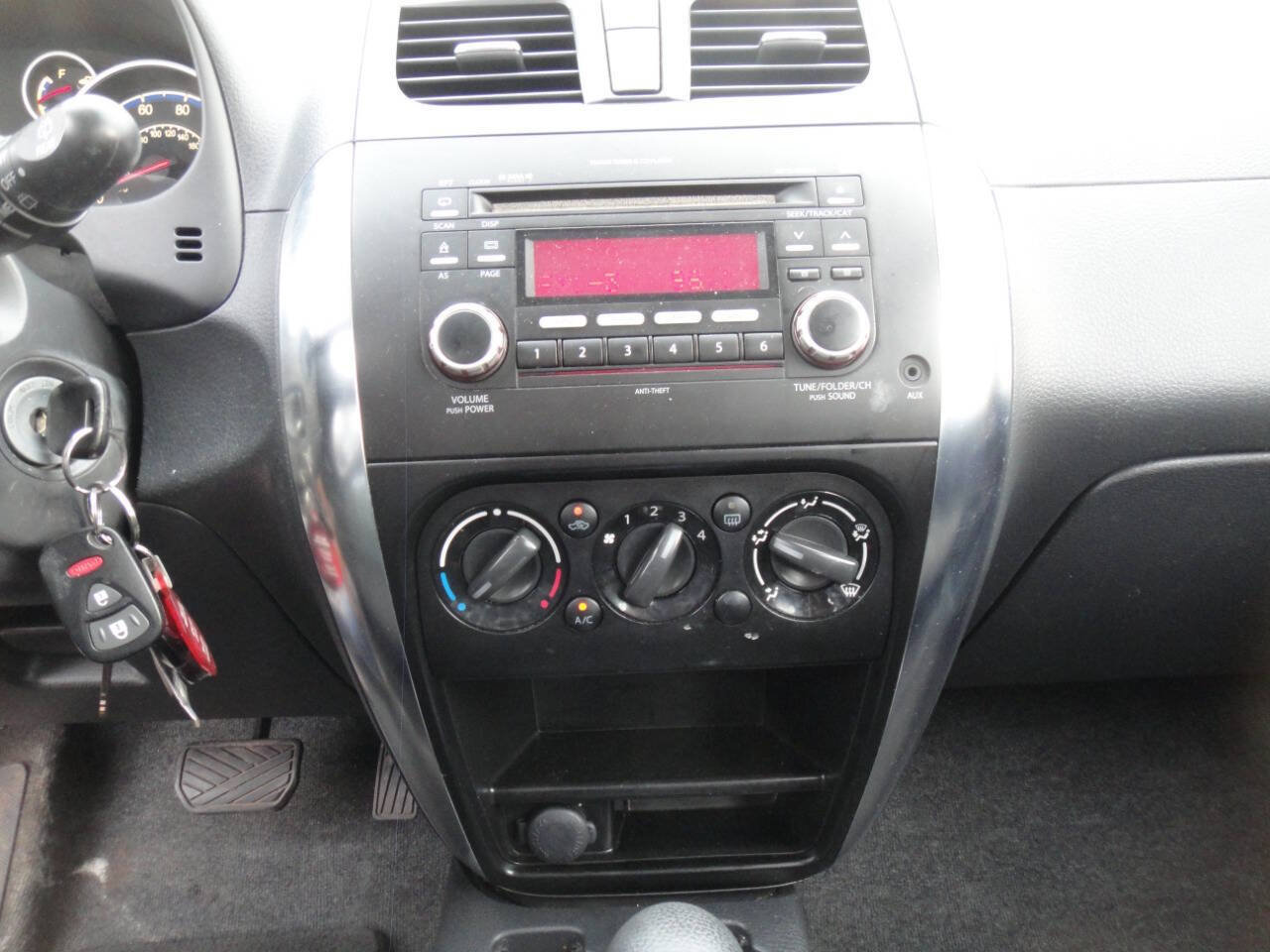 Used 2012 Suzuki SX4 AWD Hatchback image 15