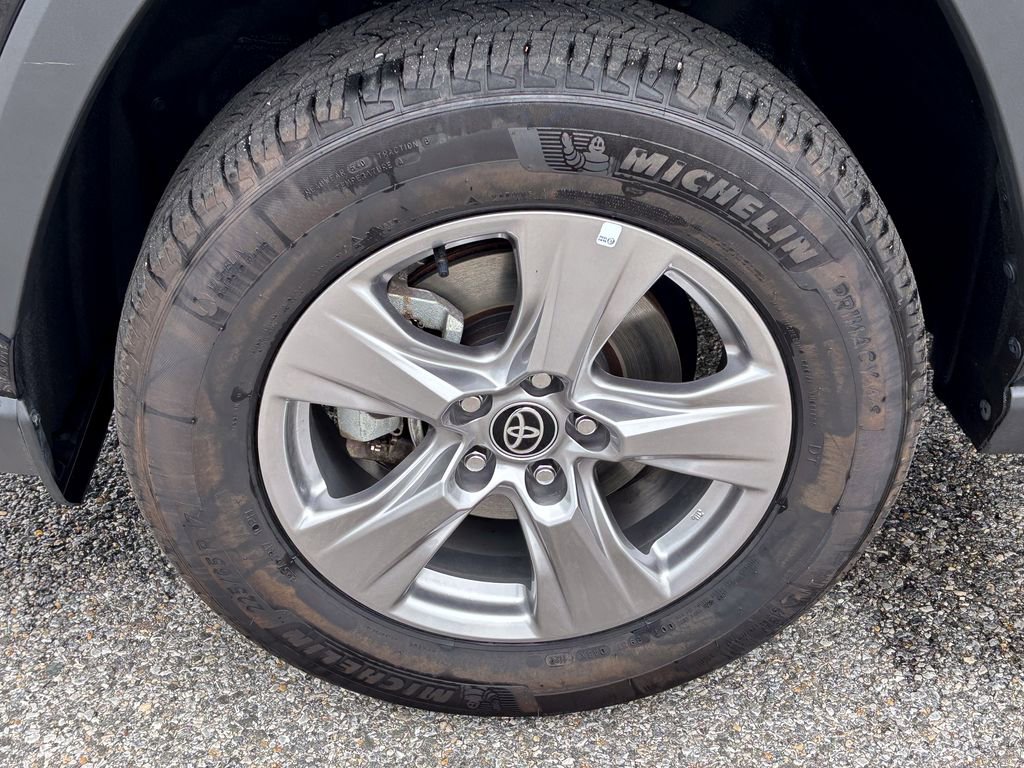 Certified 2022 Toyota RAV4 XLE w/ Convenience Package image 49