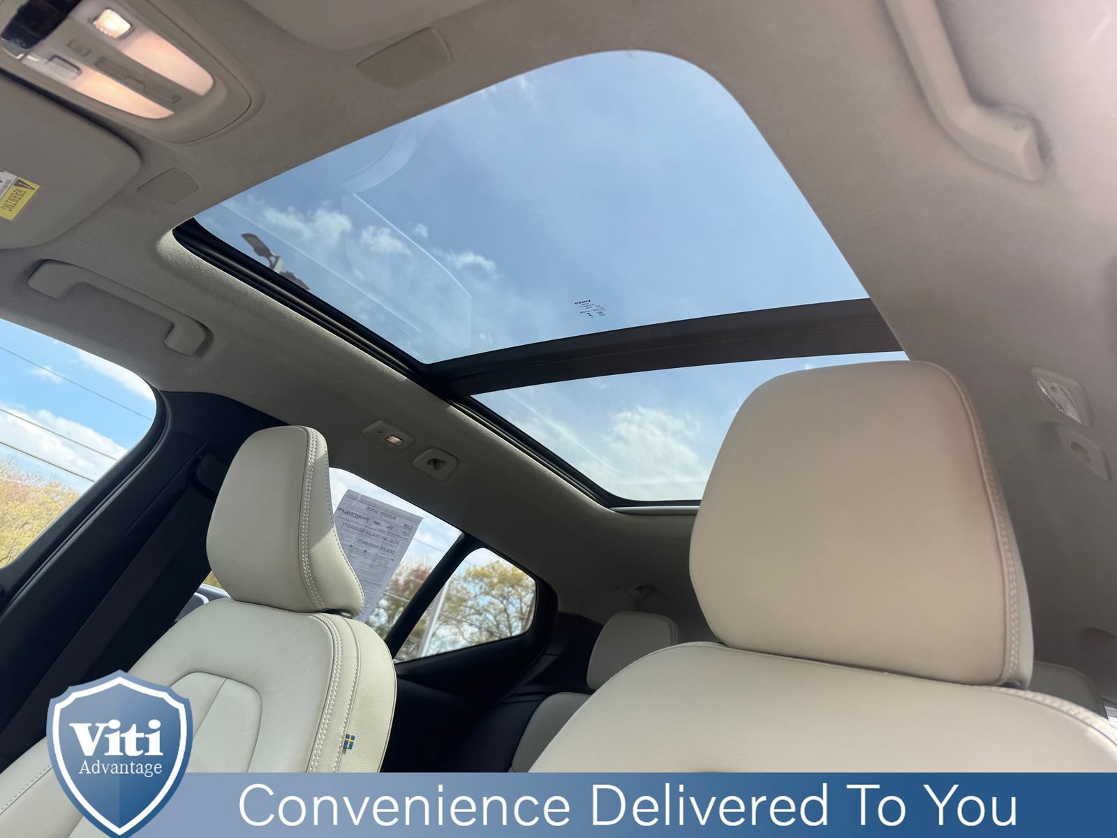 Certified 2024 Volvo XC40 B5 Plus w/ Protection Package Premier AWD/4WD image 19