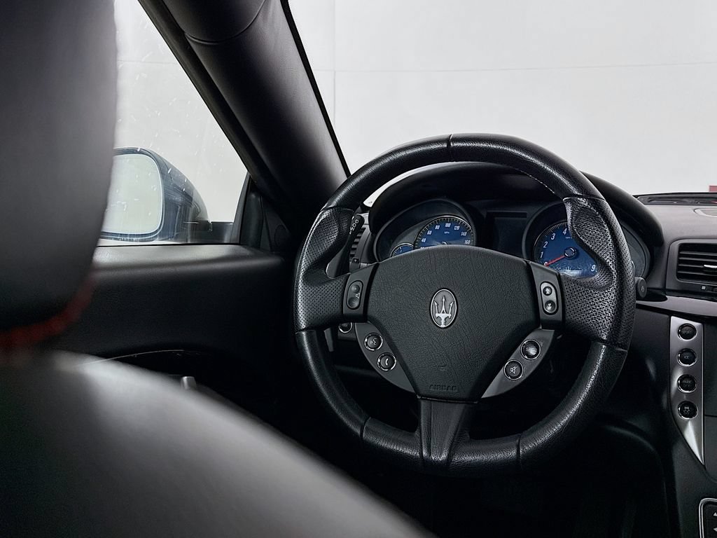 Used 2013 Maserati GranTurismo Convertible RWD image 19
