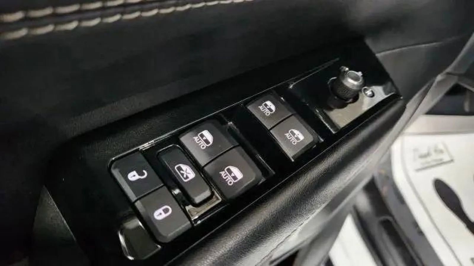 Used 2023 Jeep Wagoneer L Series II image 22