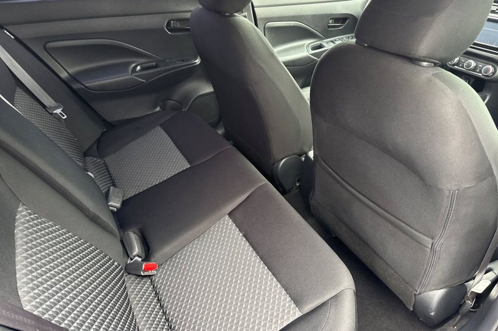 Used 2020 Nissan Versa S FWD image 22