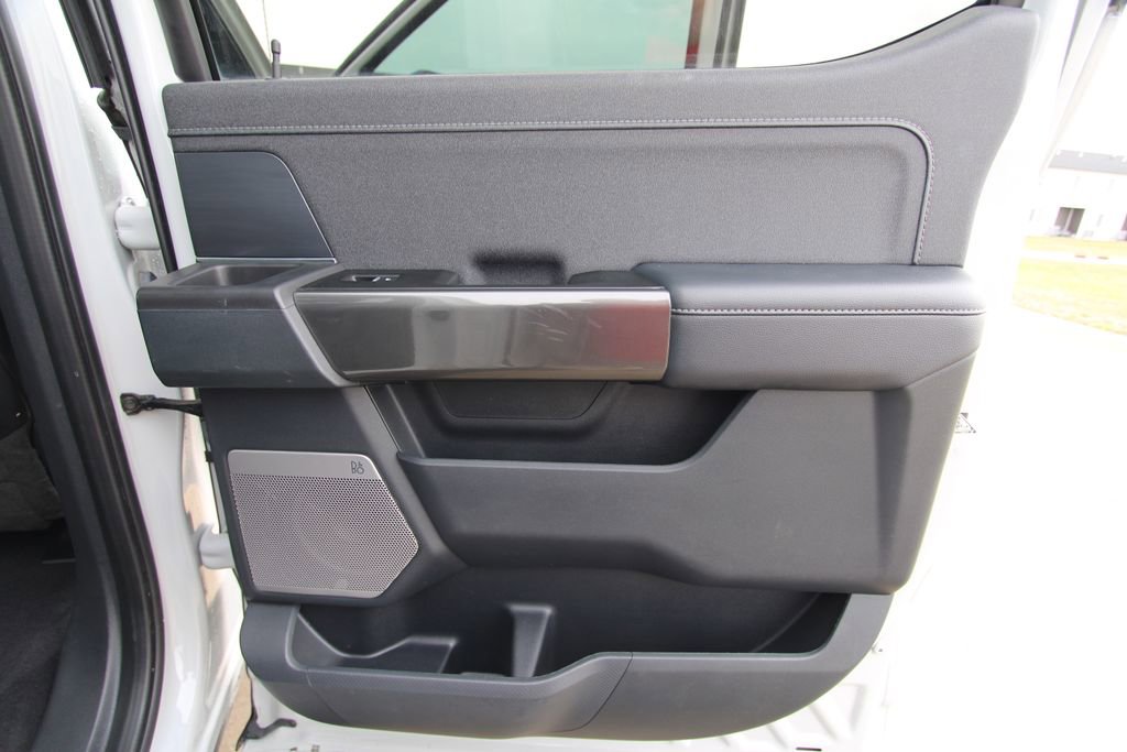 Used 2023 Ford F150 Lariat w/ Equipment Group 502A High image 44