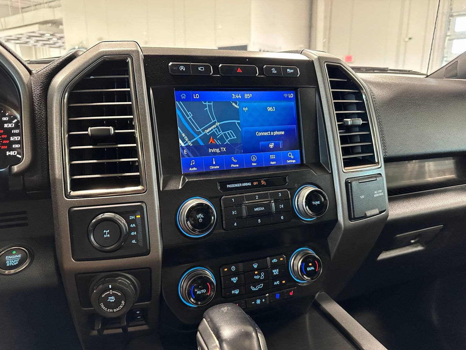 Used 2019 Ford F150 Raptor w/ Equipment Group 802A Luxury AWD/4WD image 26