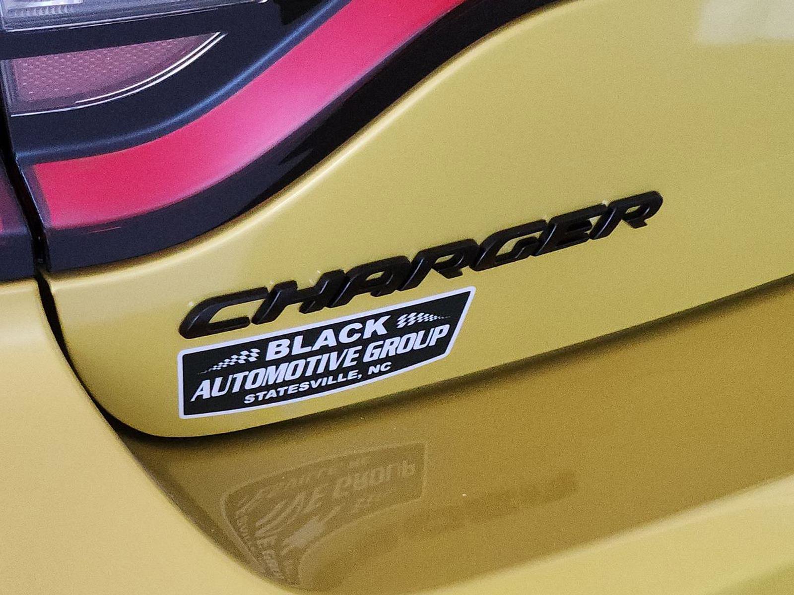 Used 2021 Dodge Charger R/T w/ Plus Group image 14