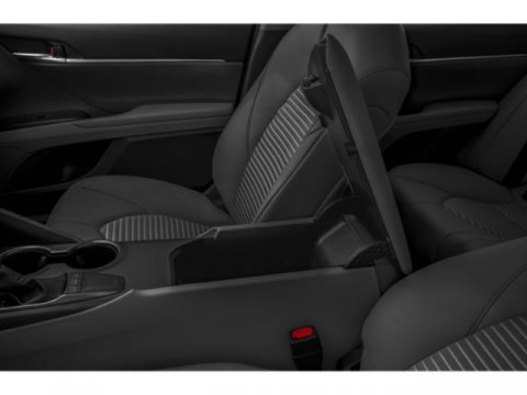 Used 2024 Toyota Camry SE image 30