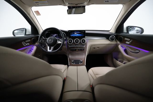 Used 2022 Mercedes-Benz GLC 300 4MATIC w/ Premium Package Lite image 27