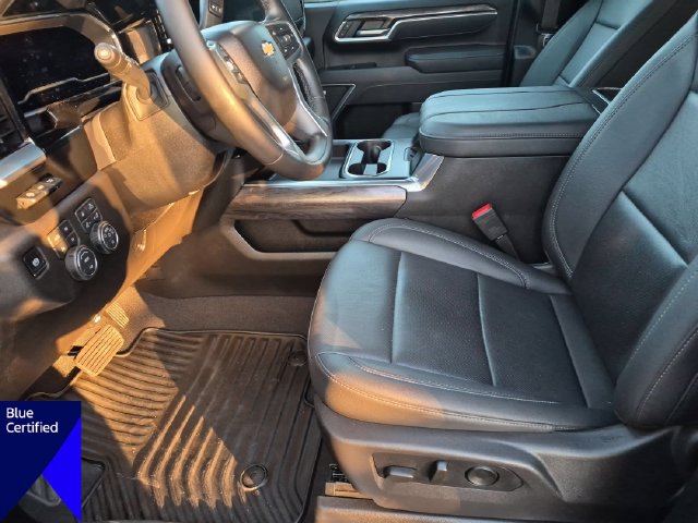 Used 2025 Chevrolet Silverado 2500 LTZ w/ LTZ Plus Package AWD/4WD image 15