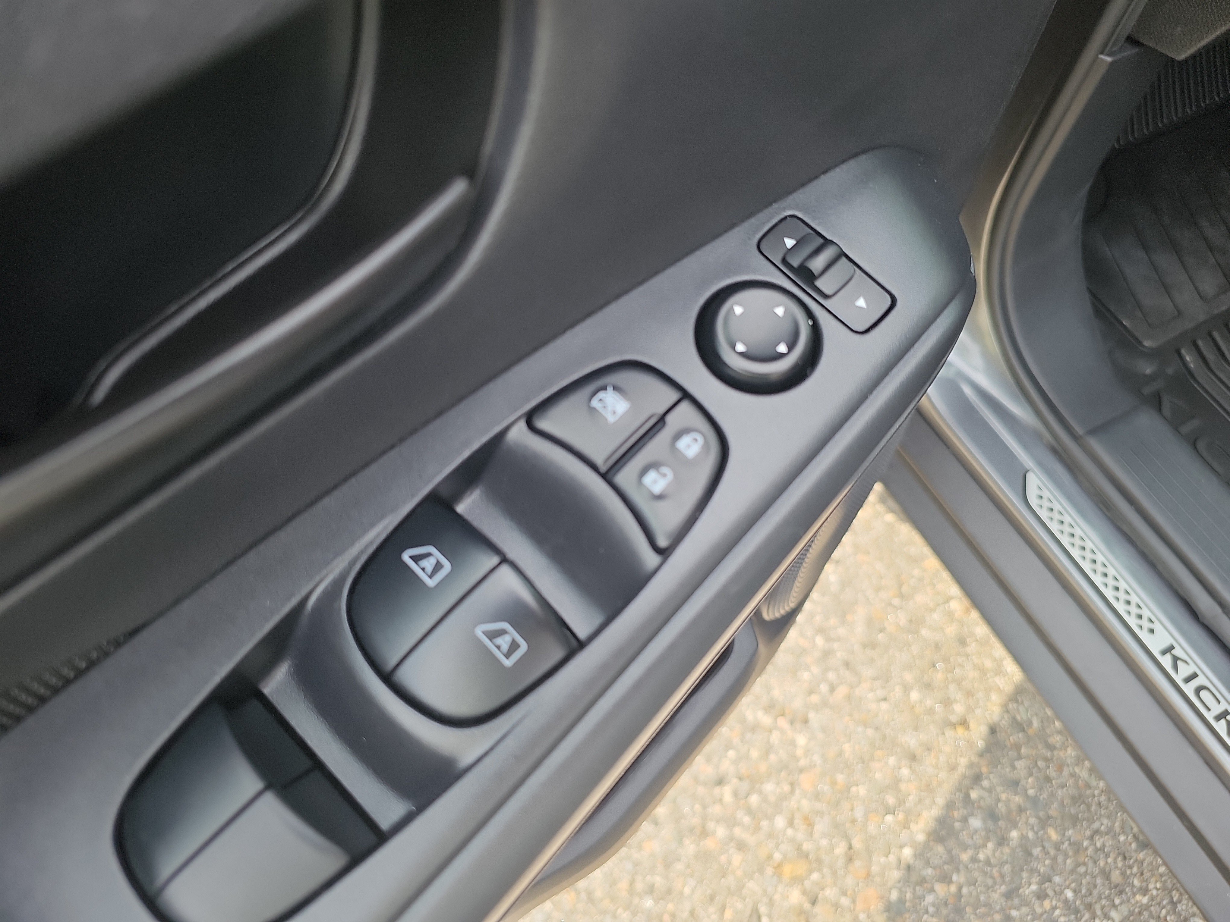 Certified 2024 Nissan Kicks S FWD image 20