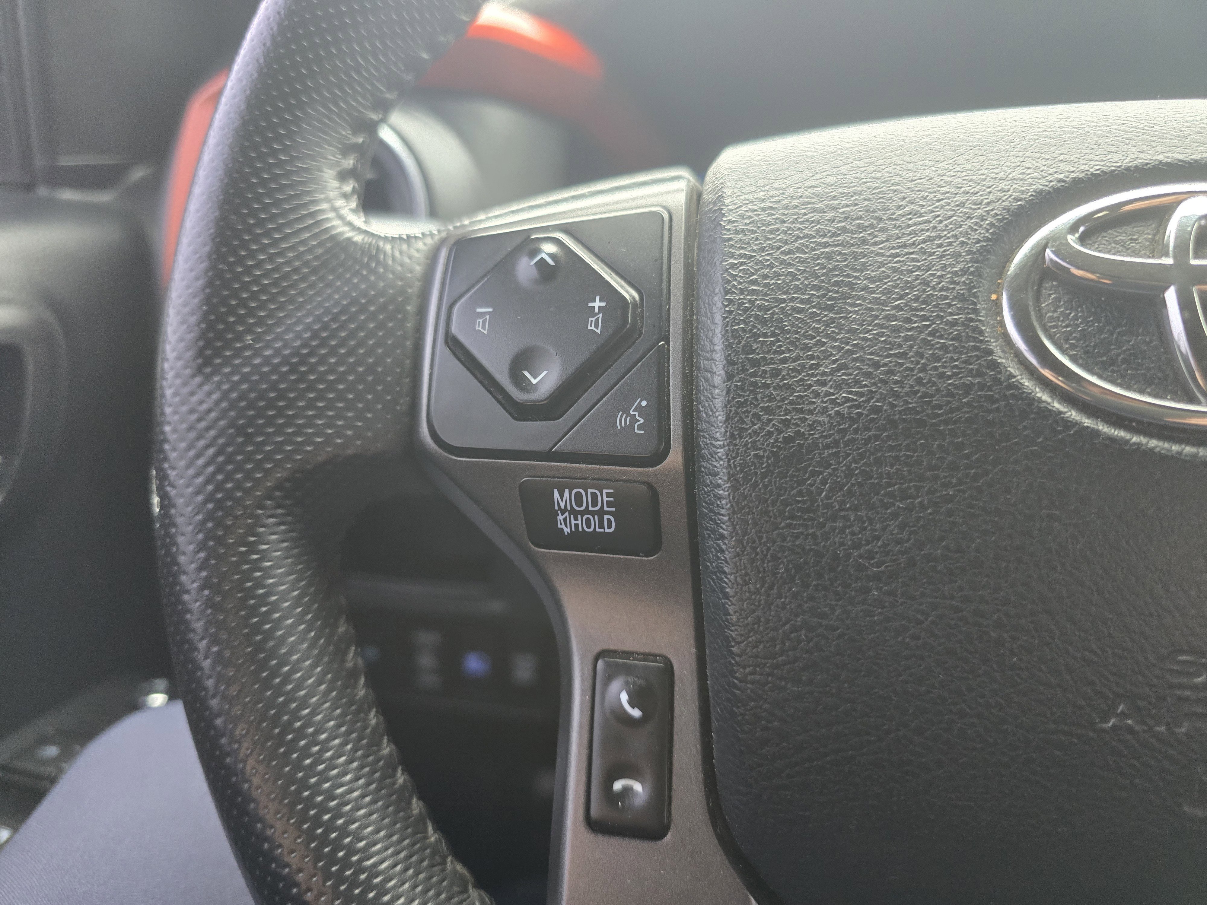 Used 2018 Toyota Tacoma TRD Off-Road image 21