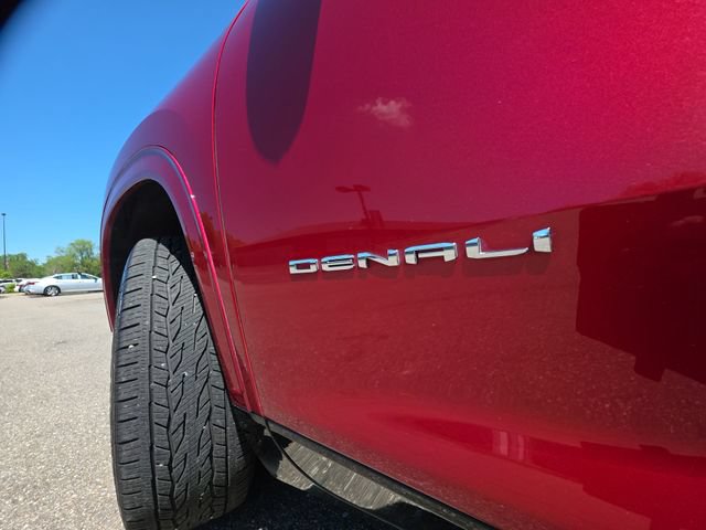 Used 2024 GMC Acadia Denali w/ LPO, Floor Liner Package AWD/4WD image 28