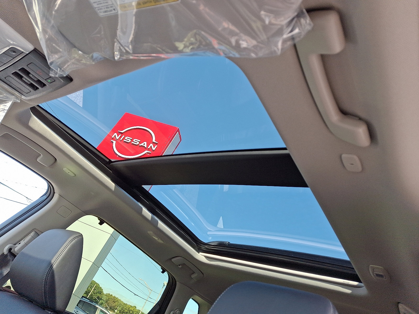 New 2026 Nissan Rogue Platinum w/ Platinum Premium Package image 7