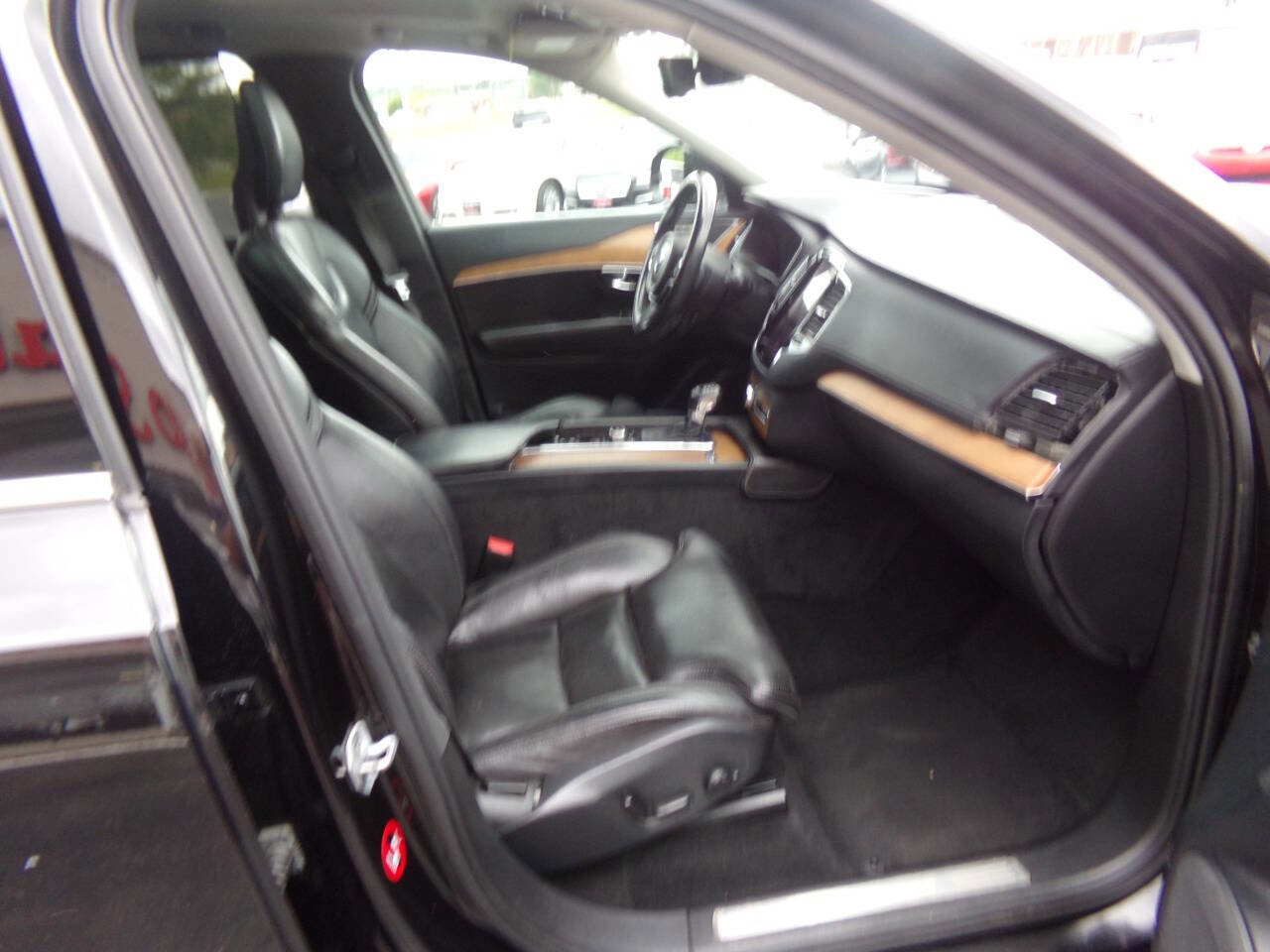 Used 2016 Volvo XC90 T6 Inscription image 32