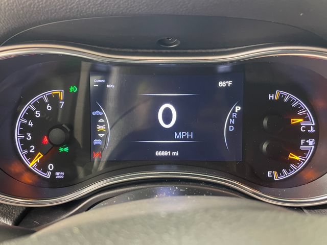 Used 2018 Jeep Grand Cherokee Limited AWD/4WD image 5