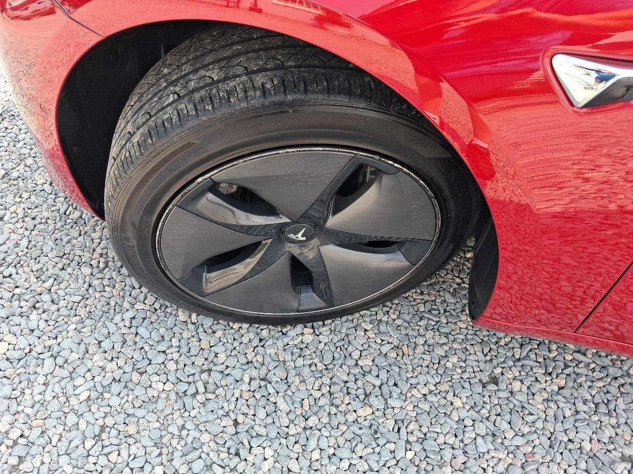 Used 2018 Tesla Model 3 RWD image 19