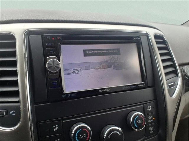 Used 2012 Jeep Grand Cherokee Laredo w/ Laredo E Group image 22