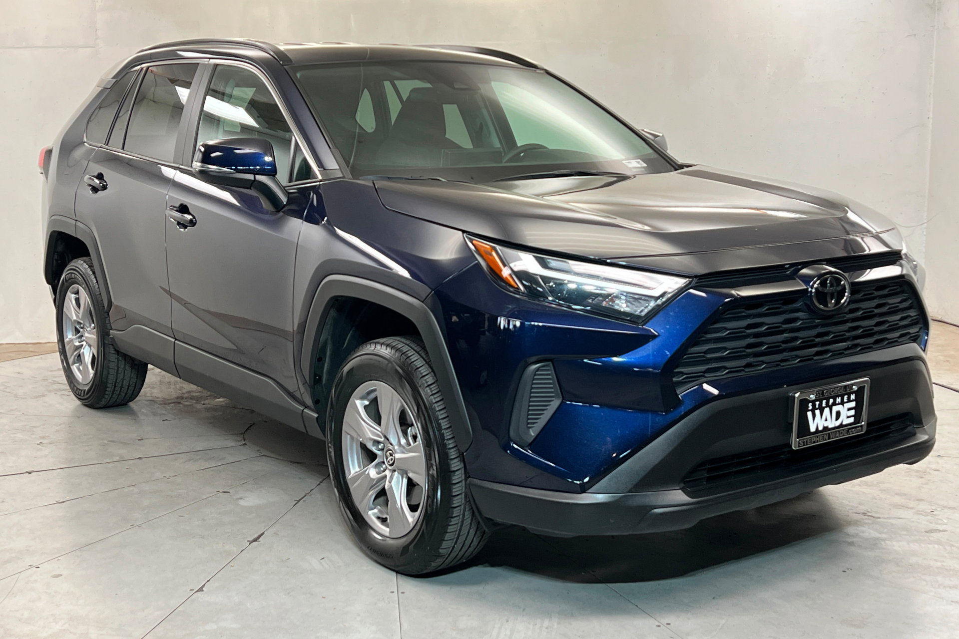 Used 2025 Toyota RAV4 XLE AWD/4WD image 7