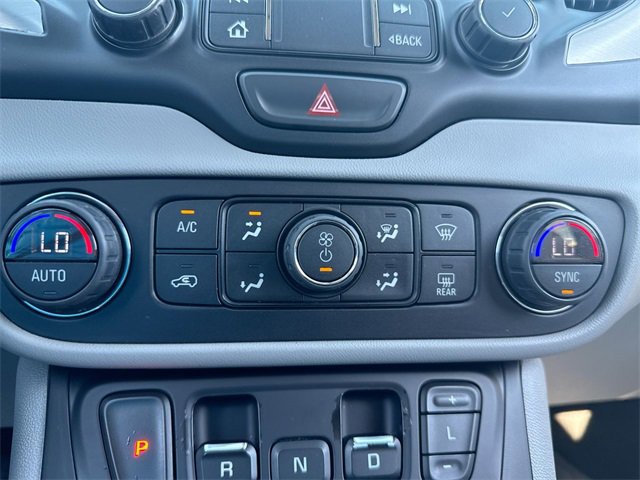 Used 2019 GMC Terrain SLT w/ Preferred Package image 19