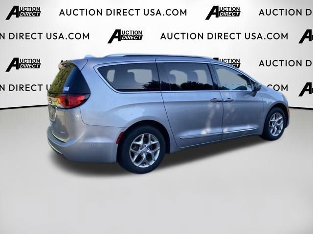 Used 2017 Chrysler Pacifica Limited FWD image 7