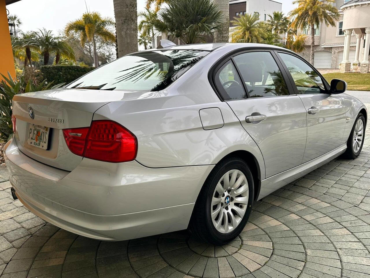 Used 2009 BMW 328i xDrive 328i xDrive AWD 4dr Sedan SULE image 27