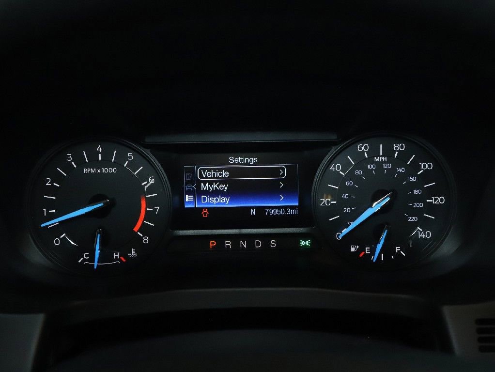 Used 2018 Ford Explorer XLT image 24