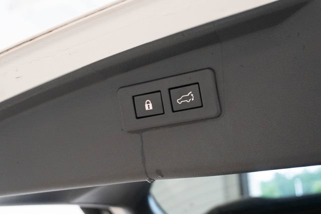 Used 2022 Subaru Outback Touring AWD/4WD image 14