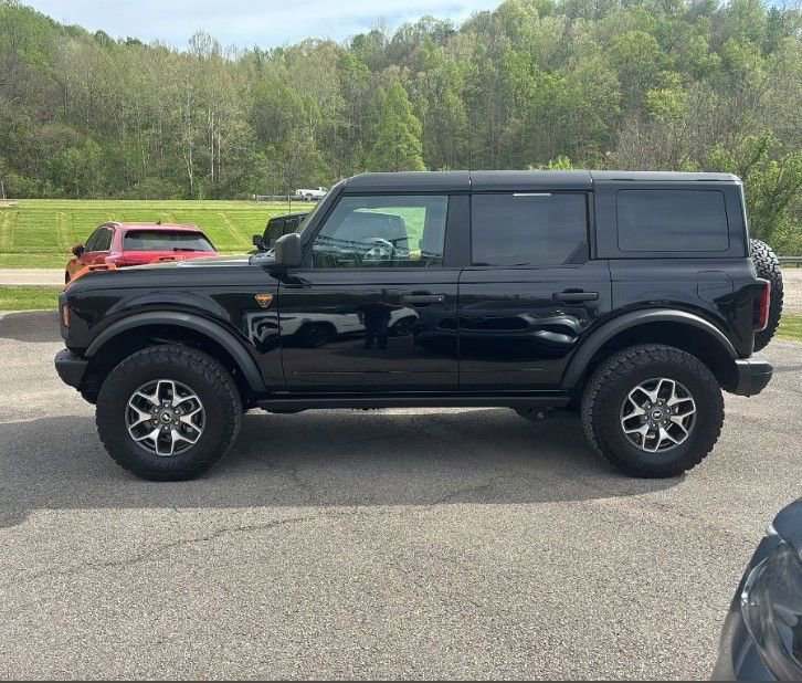 Used 2024 Ford Bronco Badlands AWD/4WD image 4