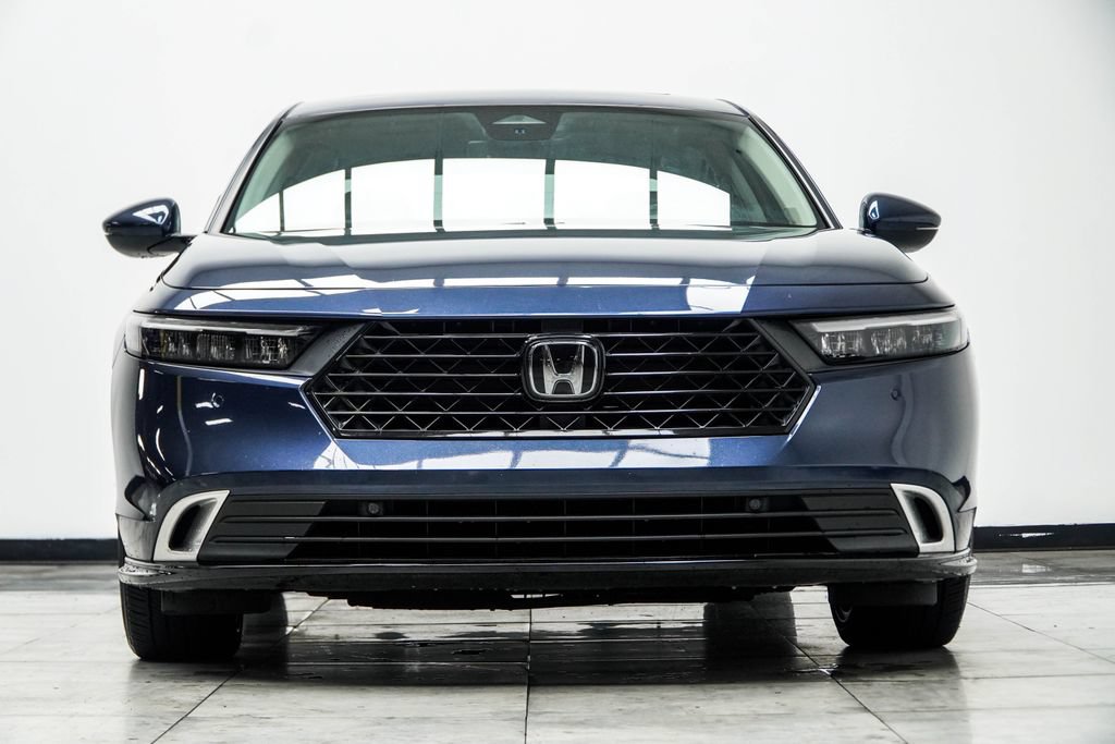 Used 2023 Honda Accord Touring image 9