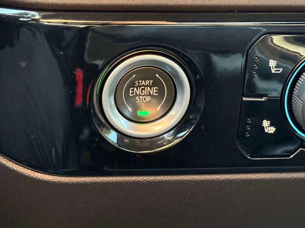 Used 2022 Chevrolet Silverado 1500 LT image 24