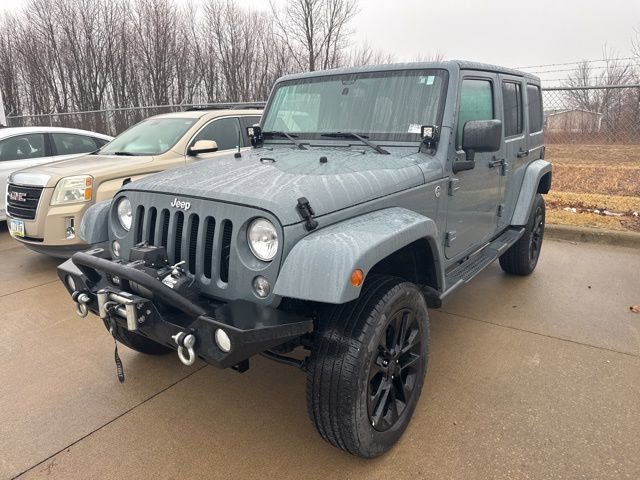 Used 2015 Jeep Wrangler Unlimited Sahara w/ Connectivity Group image 3