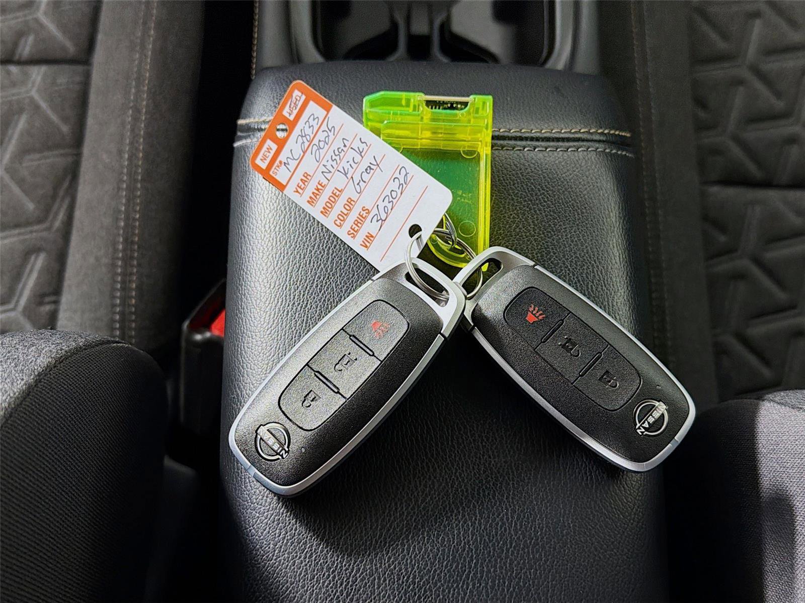 Used 2025 Nissan Kicks SV w/ Illumination Package AWD/4WD image 30