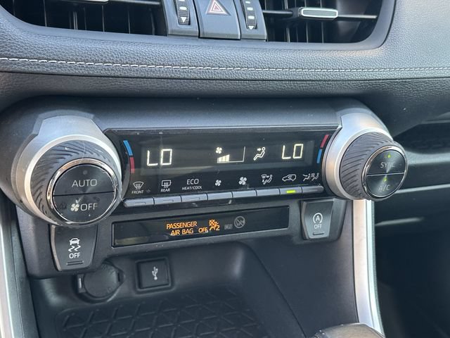 Used 2020 Toyota RAV4 XLE Premium FWD image 19