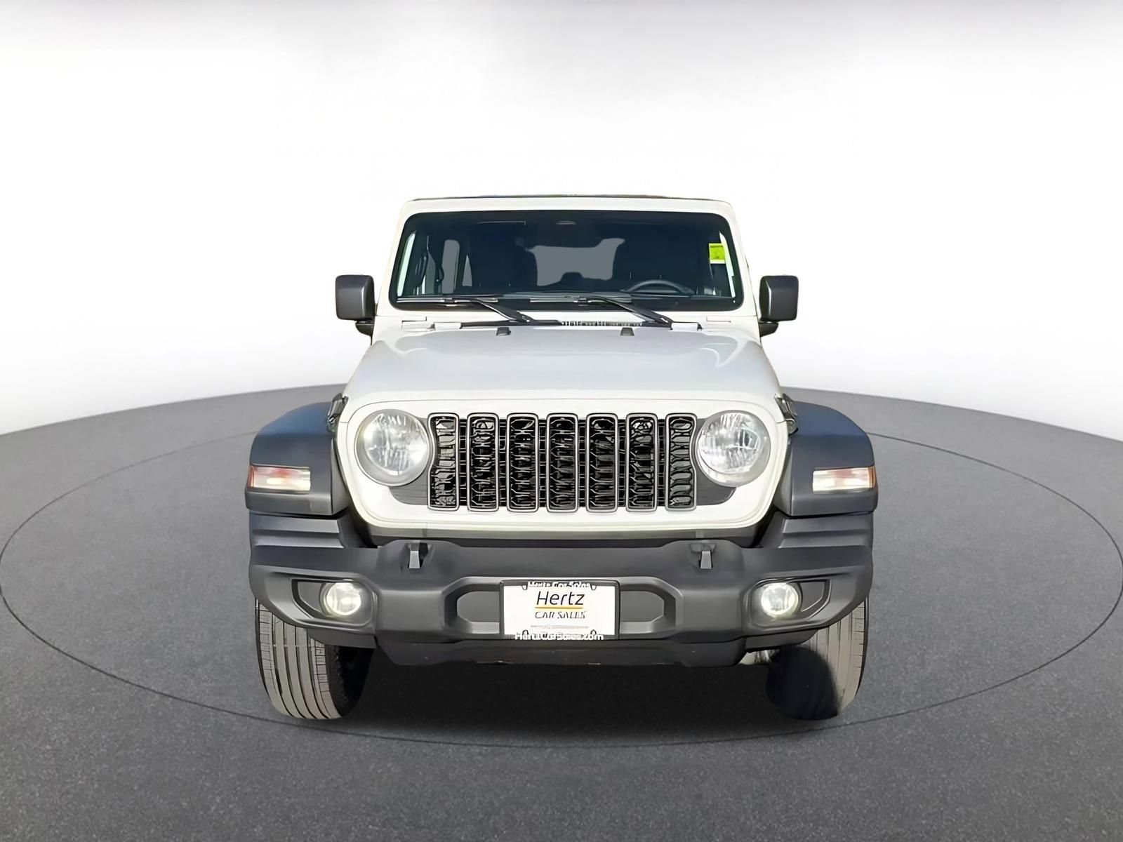 Used 2025 Jeep Wrangler Sport S image 4