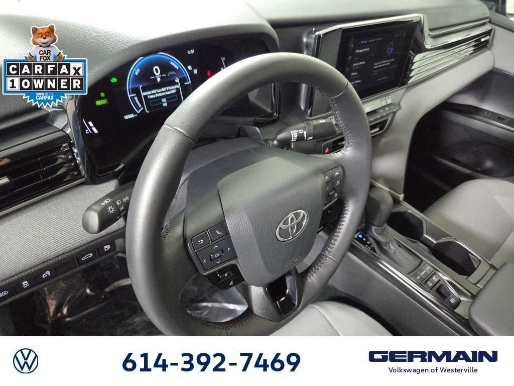 Used 2025 Toyota Camry LE w/ Convenience Package image 13