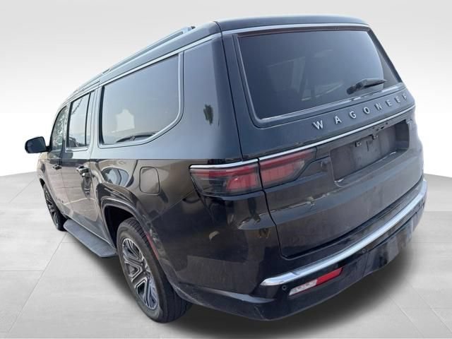 Used 2024 Jeep Wagoneer L Series II w/ Flexible Seating Group AWD/4WD image 15