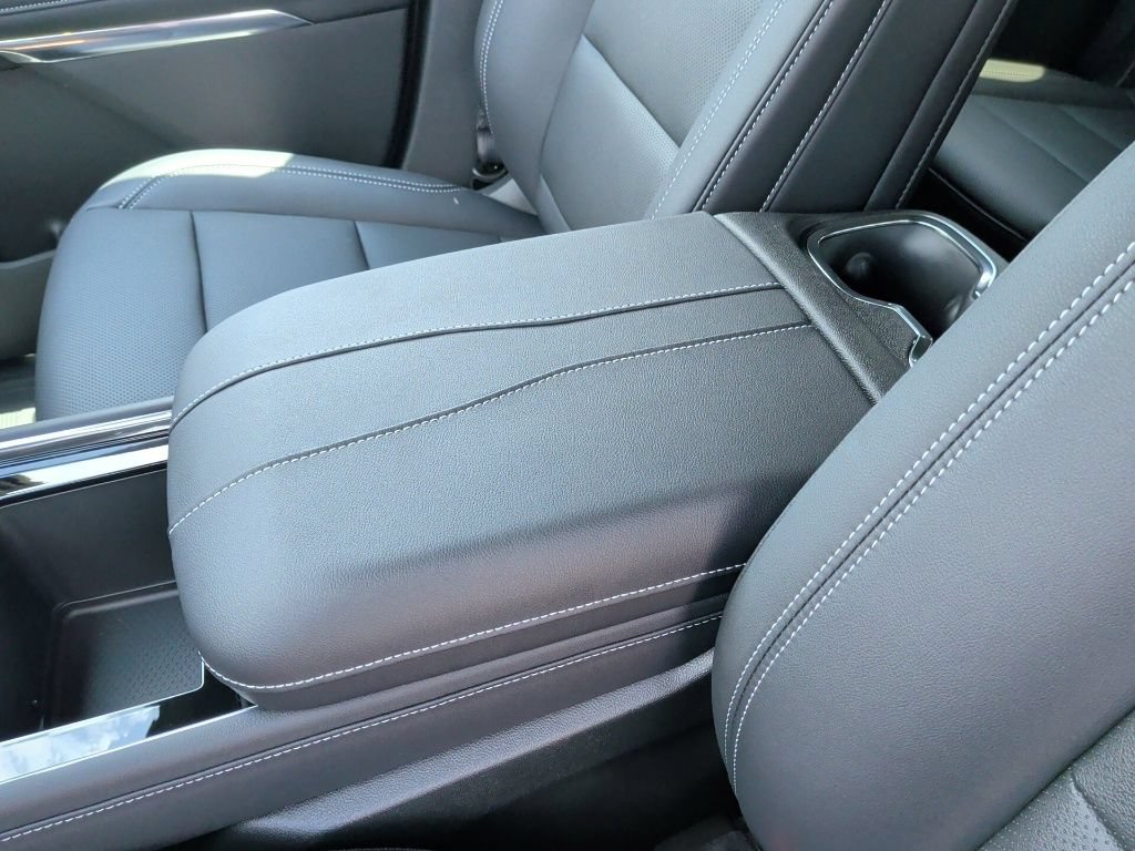 New 2026 Chevrolet Traverse LT w/ Midnight/Sport Edition FWD image 29