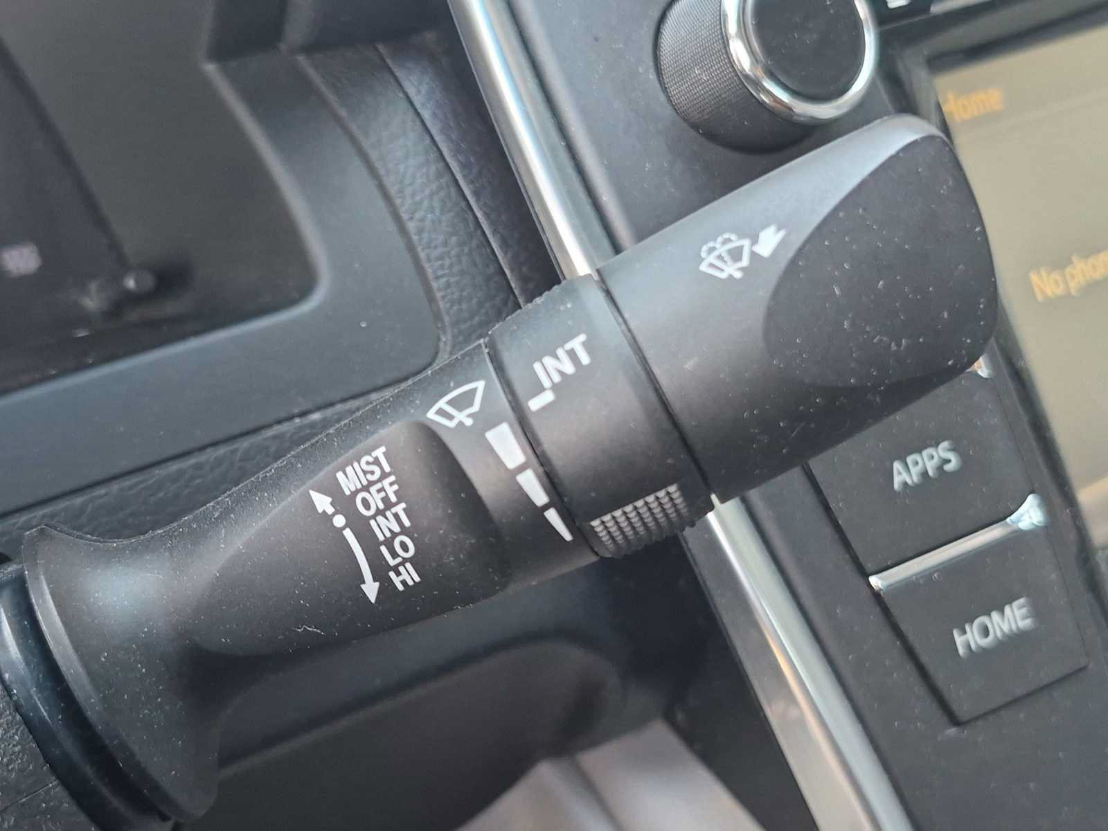 Used 2016 Toyota Camry XLE FWD image 25