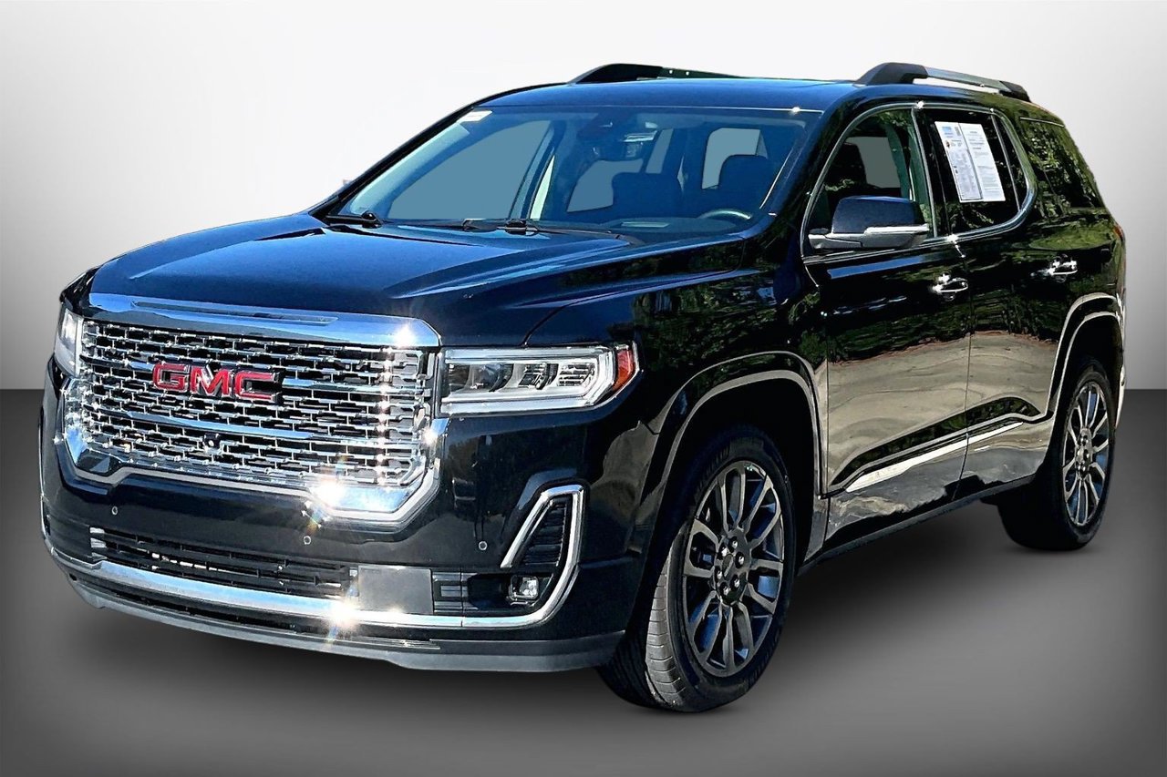 Used 2023 GMC Acadia Denali w/ Black Diamond Edition FWD image 4