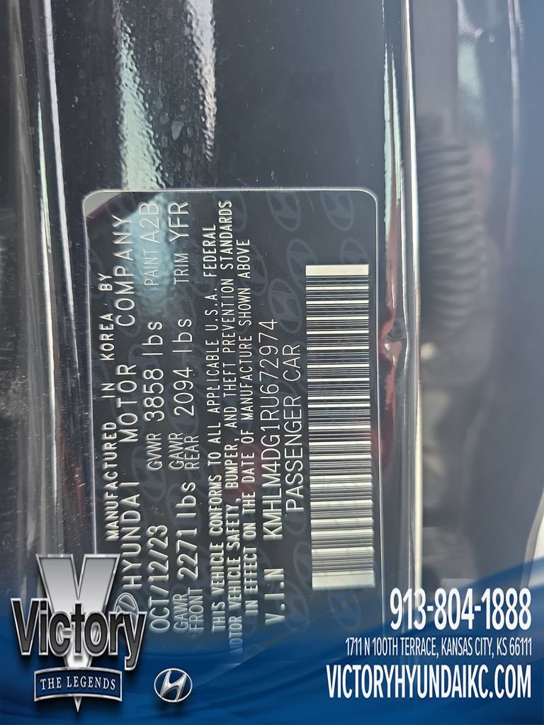 Used 2024 Hyundai Elantra SEL FWD image 30