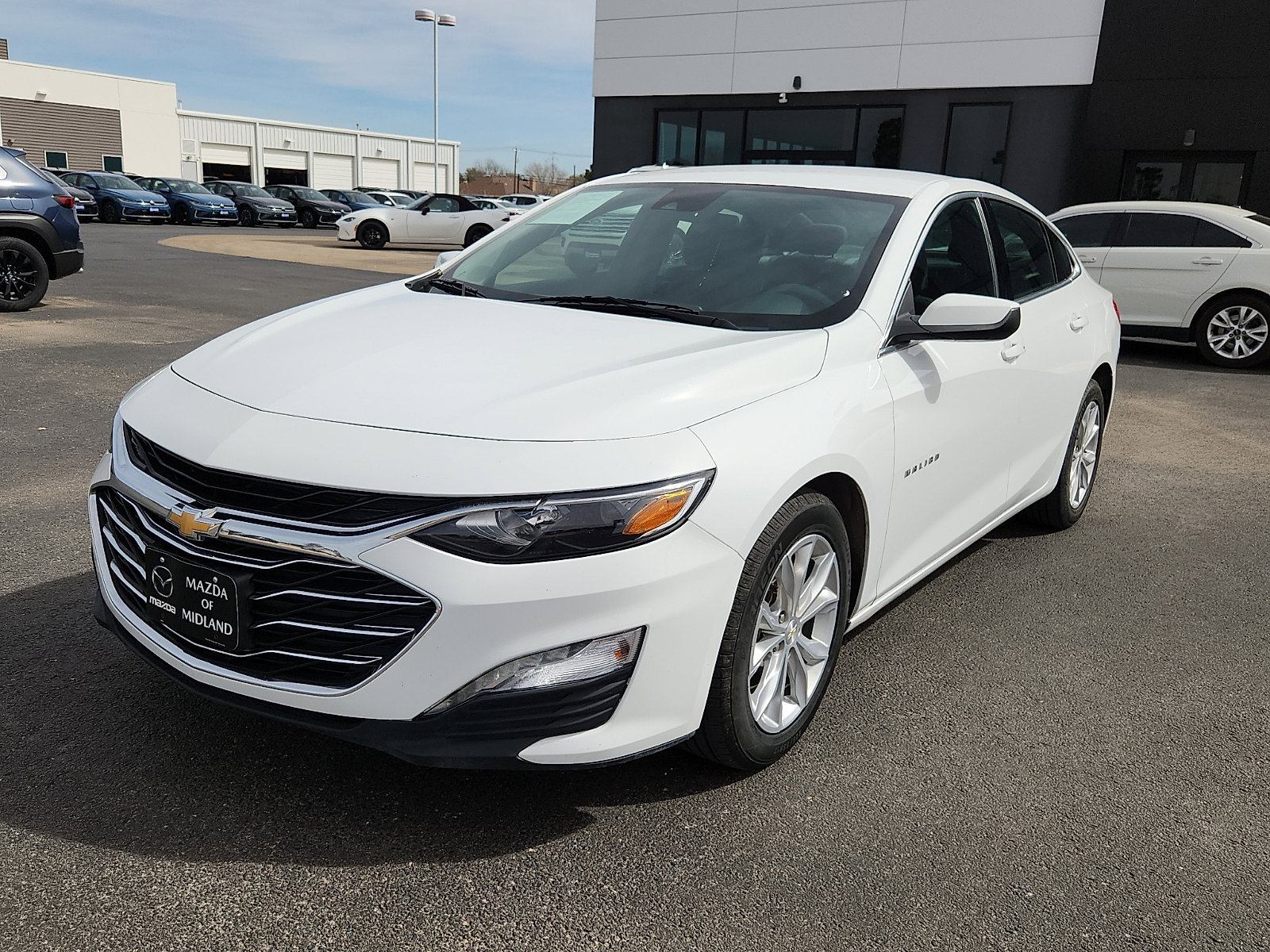 Used 2024 Chevrolet Malibu LT image 3