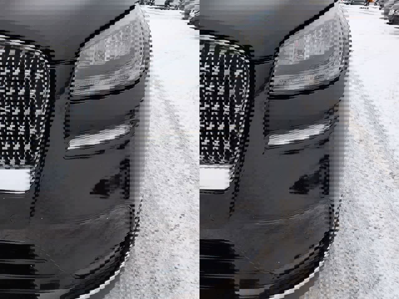 Used 2021 Lincoln Corsair Reserve w/ Equipment Group 201A image 10