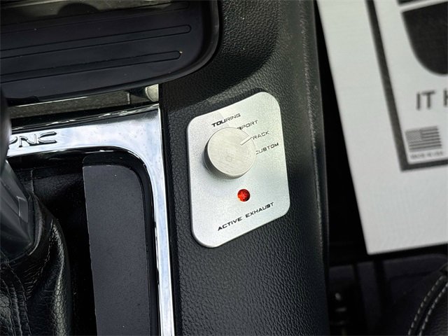 Used 2016 Ford Mustang GT Premium image 30