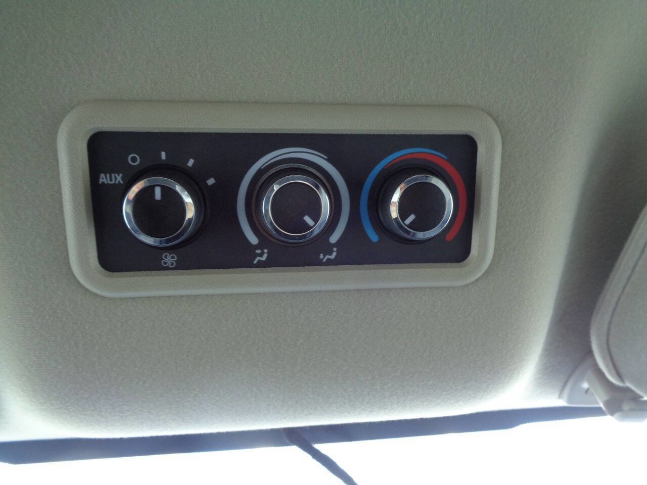 Used 2018 Chevrolet Express 3500 LS RWD image 58